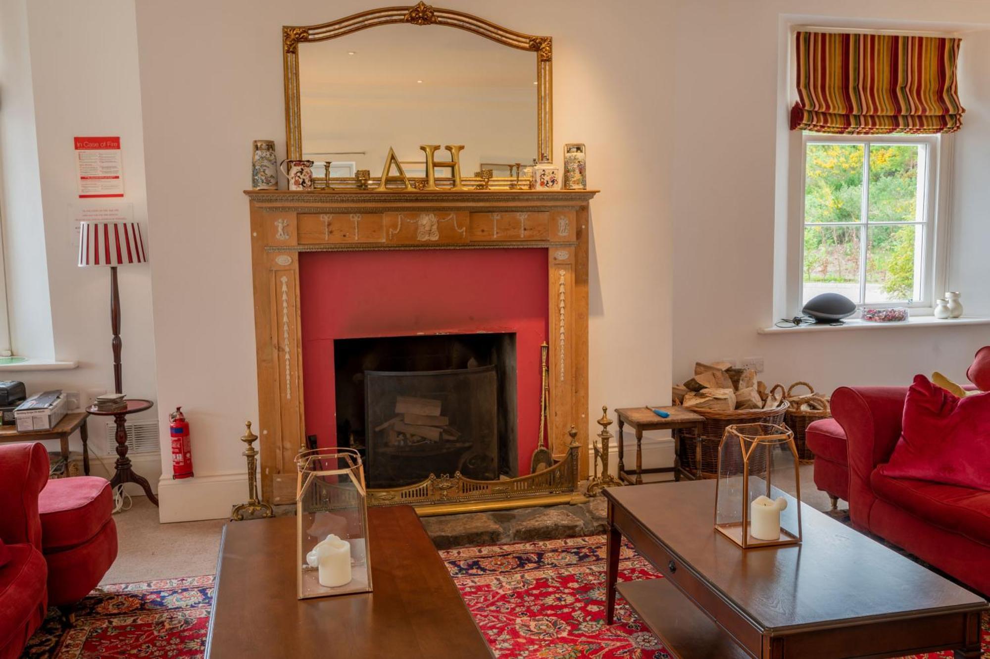 Alexander House 18 - East Wing - Self Catering Villa Auchterarder Exterior photo